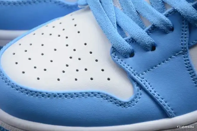 AO9944-441 Jordan (W) Air UNC Low 1 0615